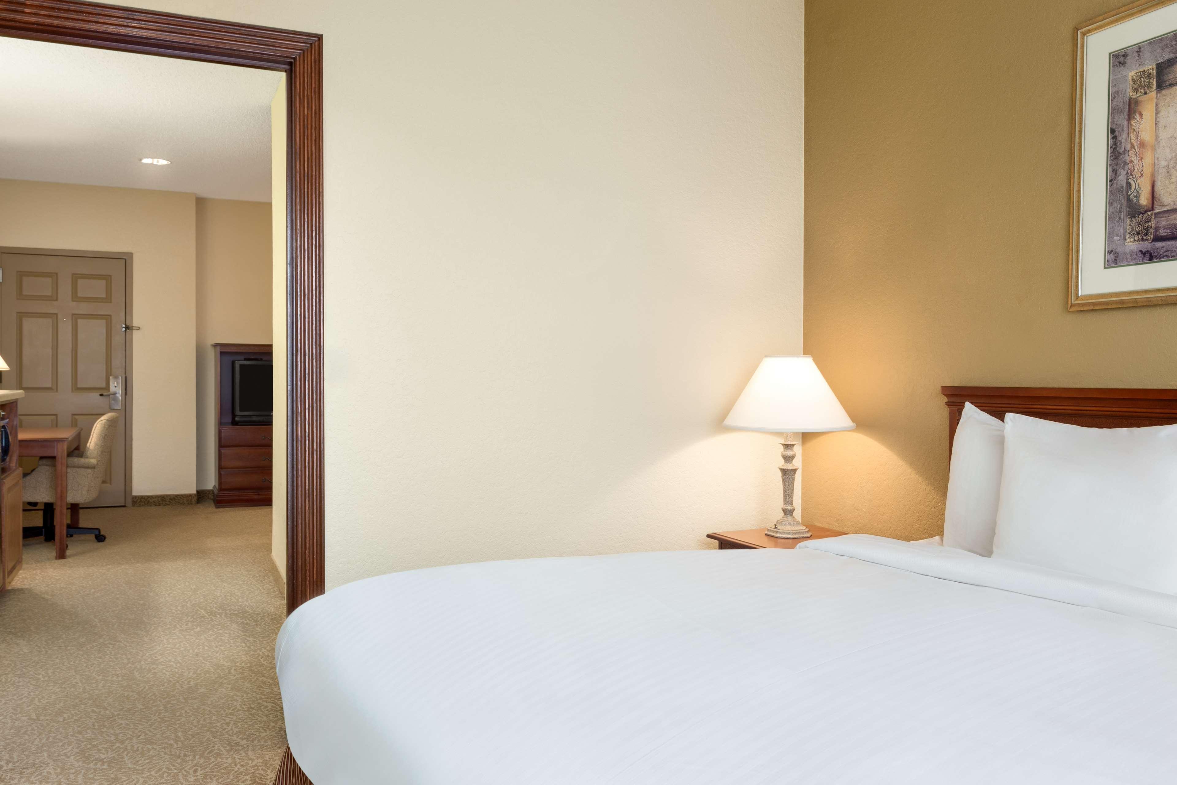 Hotel Sonesta Essential Iah Airport Jfk Boulevard - Newly Renovated Houston